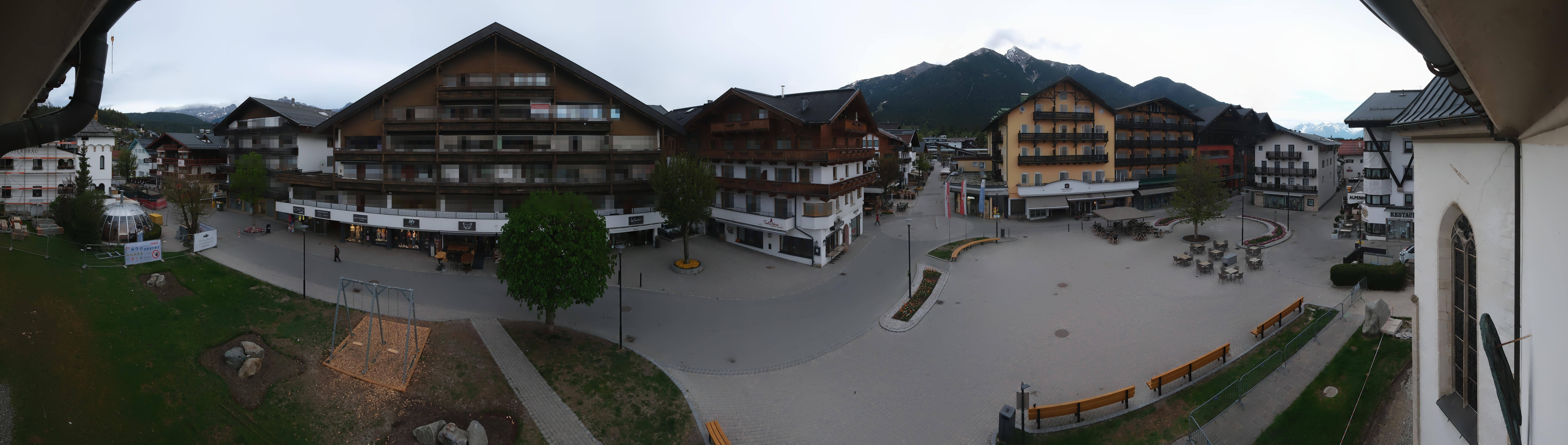 Archiv Foto Webcam Dorfplatz, Seefeld in Tirol