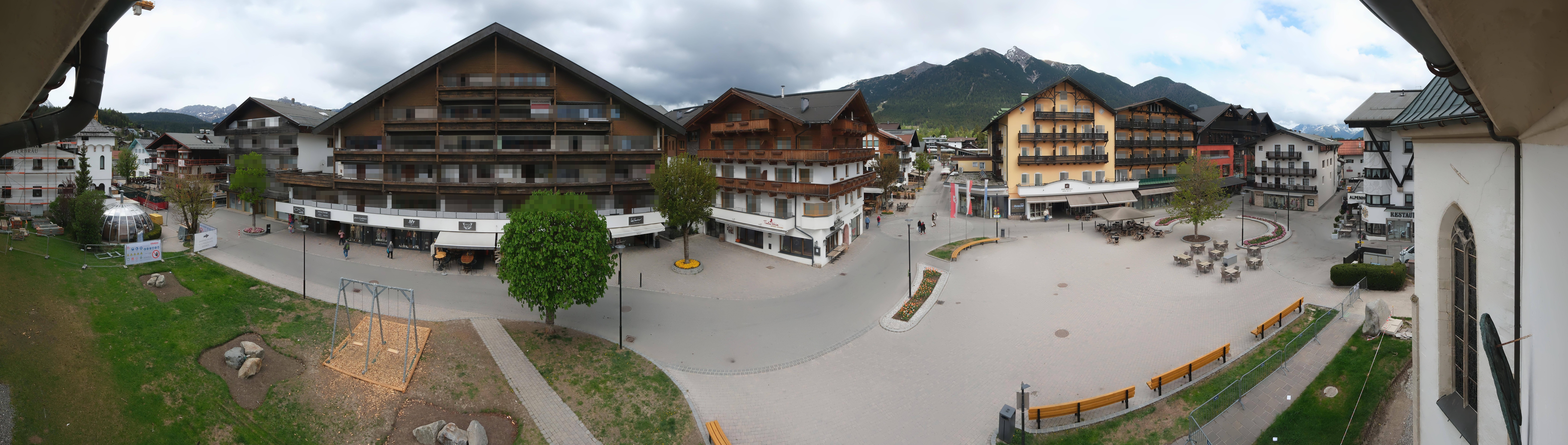 Archiv Foto Webcam Dorfplatz, Seefeld in Tirol