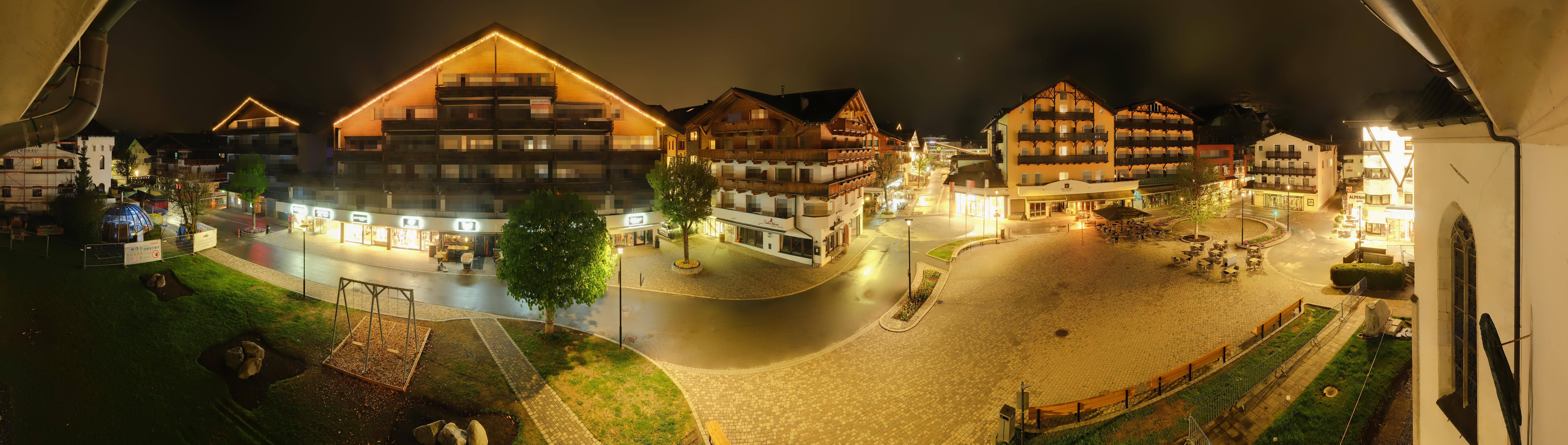 Archiv Foto Webcam Dorfplatz, Seefeld in Tirol