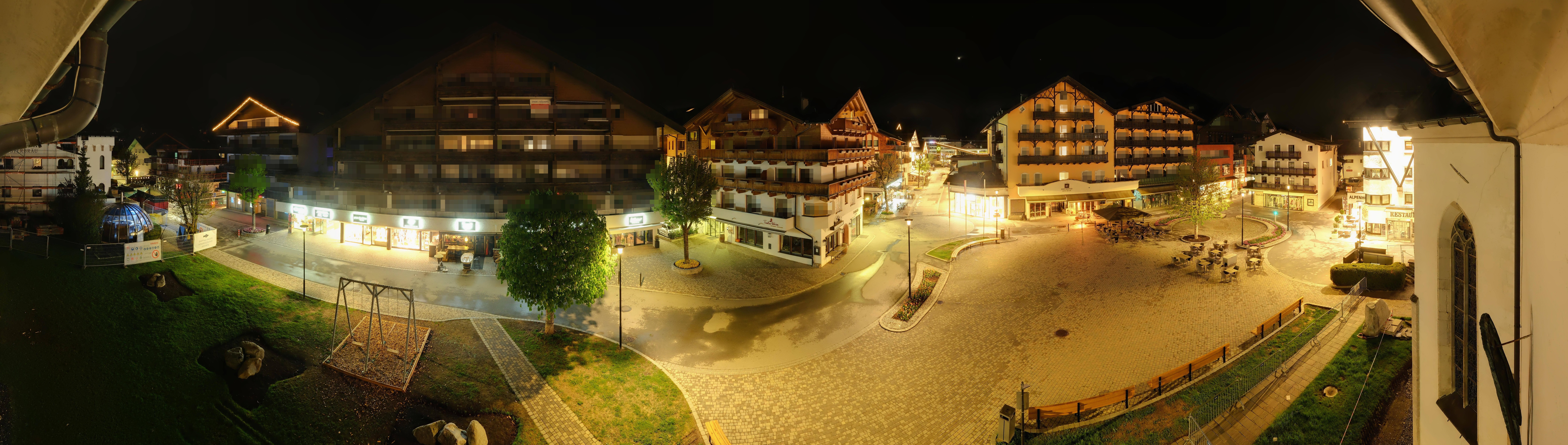Archiv Foto Webcam Dorfplatz, Seefeld in Tirol