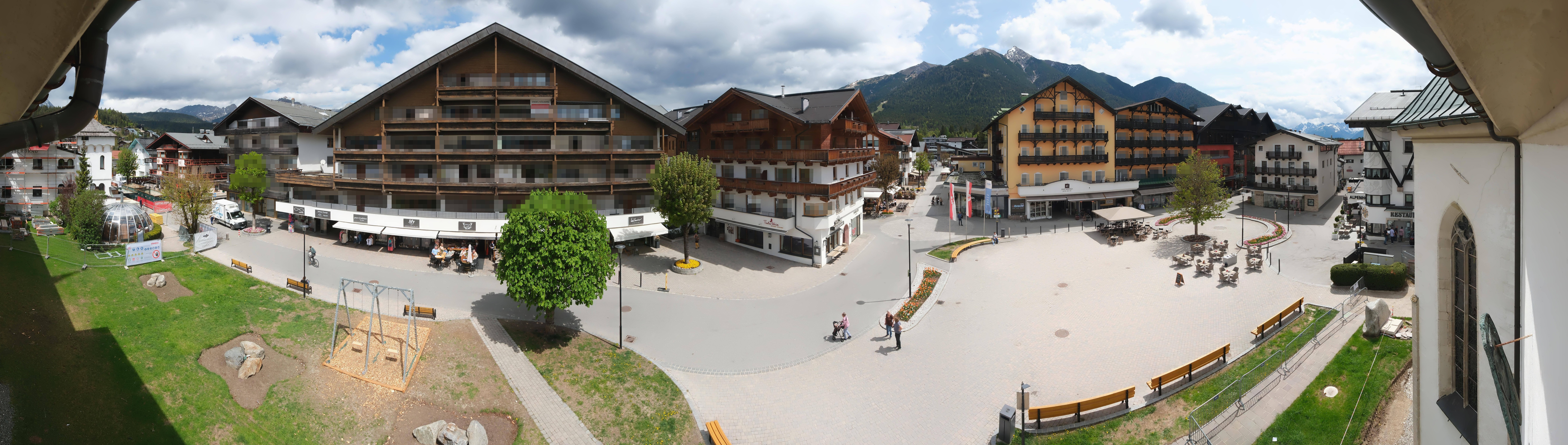 Archiv Foto Webcam Dorfplatz, Seefeld in Tirol