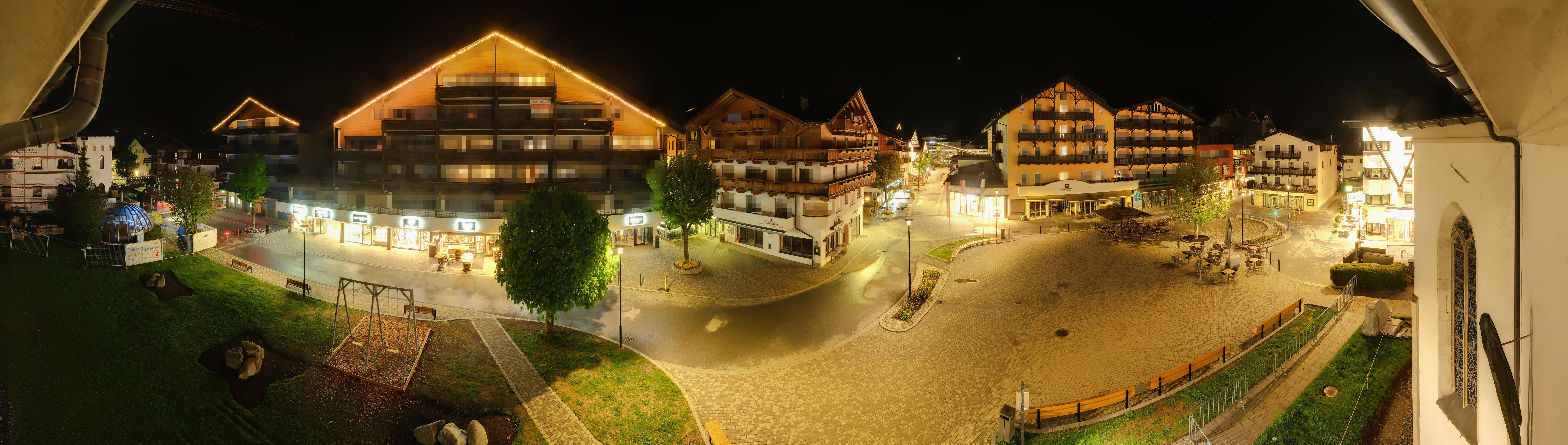 Archiv Foto Webcam Dorfplatz, Seefeld in Tirol