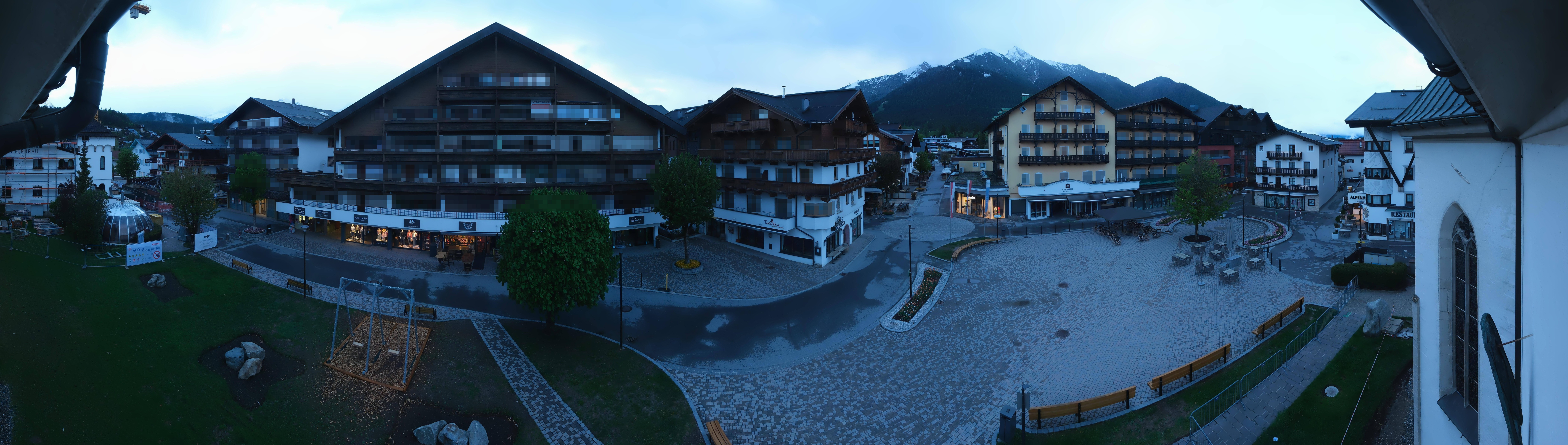 Archiv Foto Webcam Dorfplatz, Seefeld in Tirol
