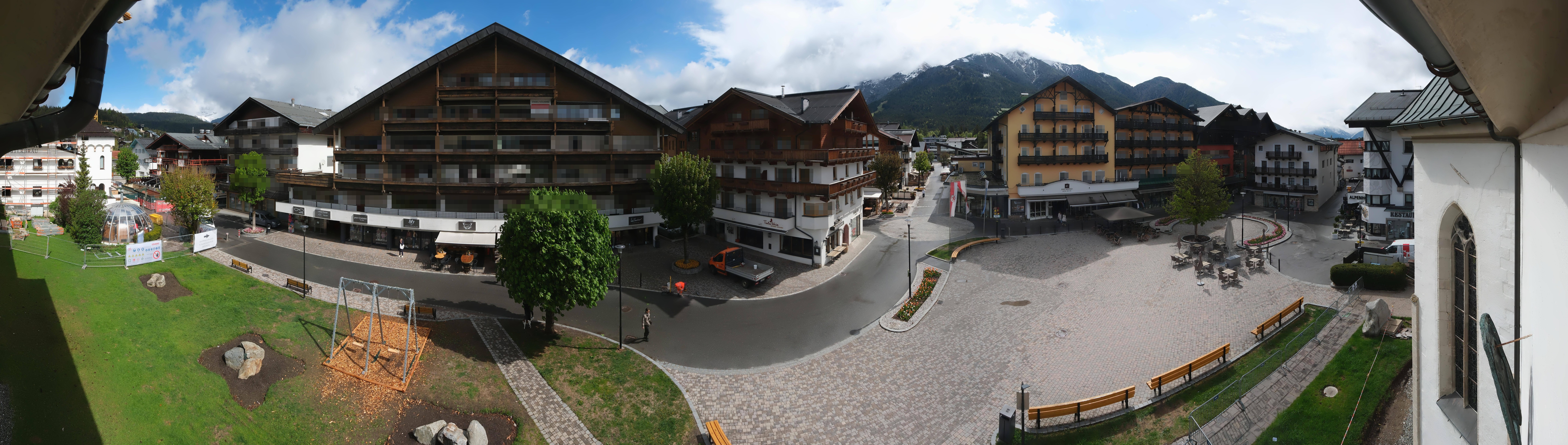 Archiv Foto Webcam Dorfplatz, Seefeld in Tirol