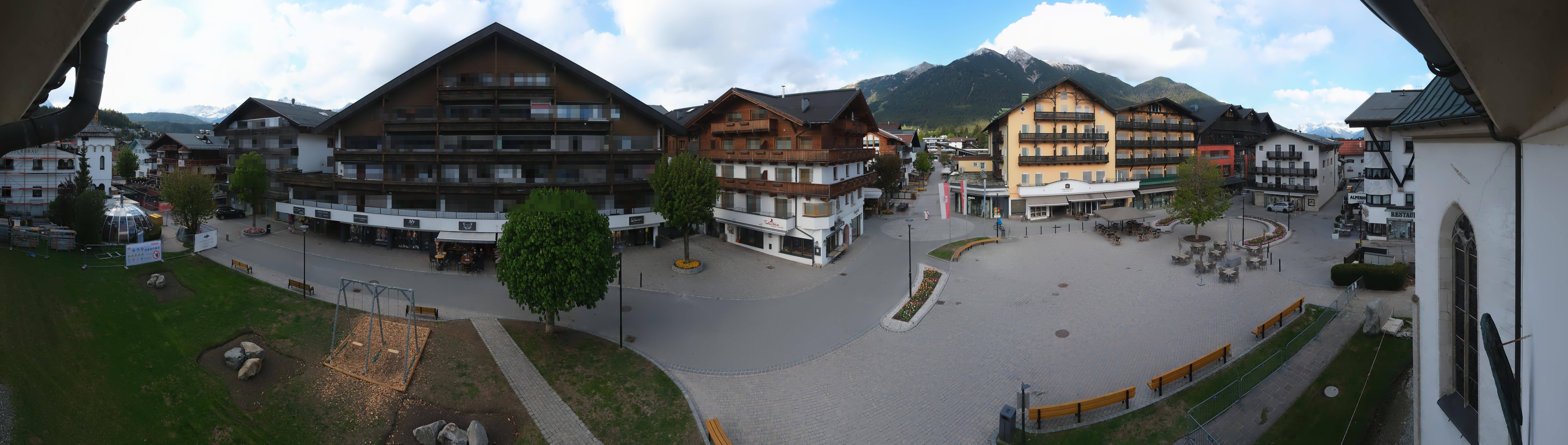 Archiv Foto Webcam Dorfplatz, Seefeld in Tirol