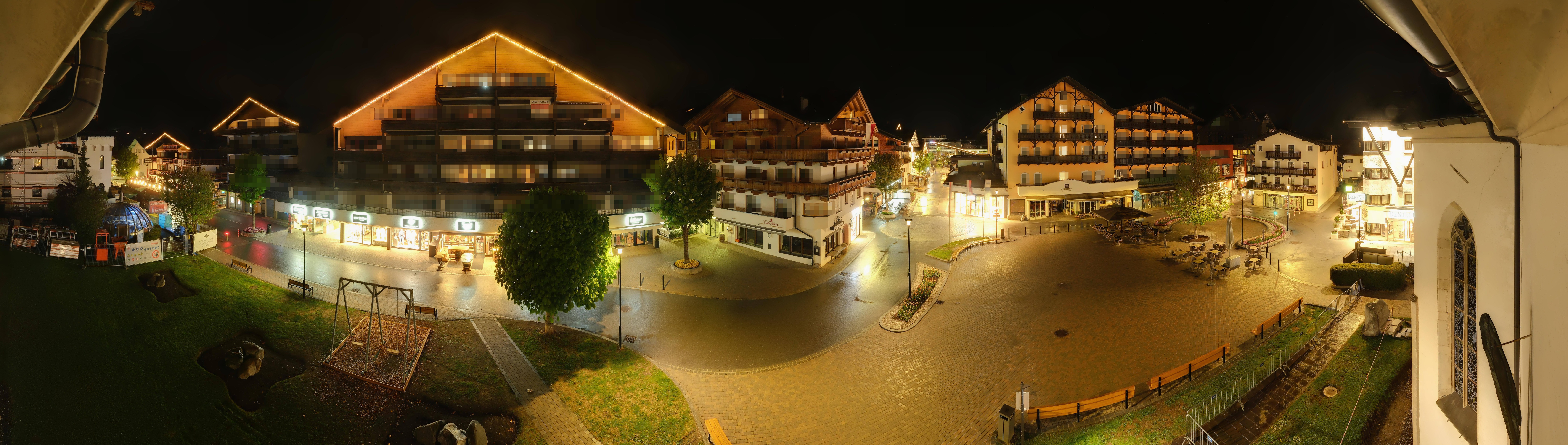 Archiv Foto Webcam Dorfplatz, Seefeld in Tirol