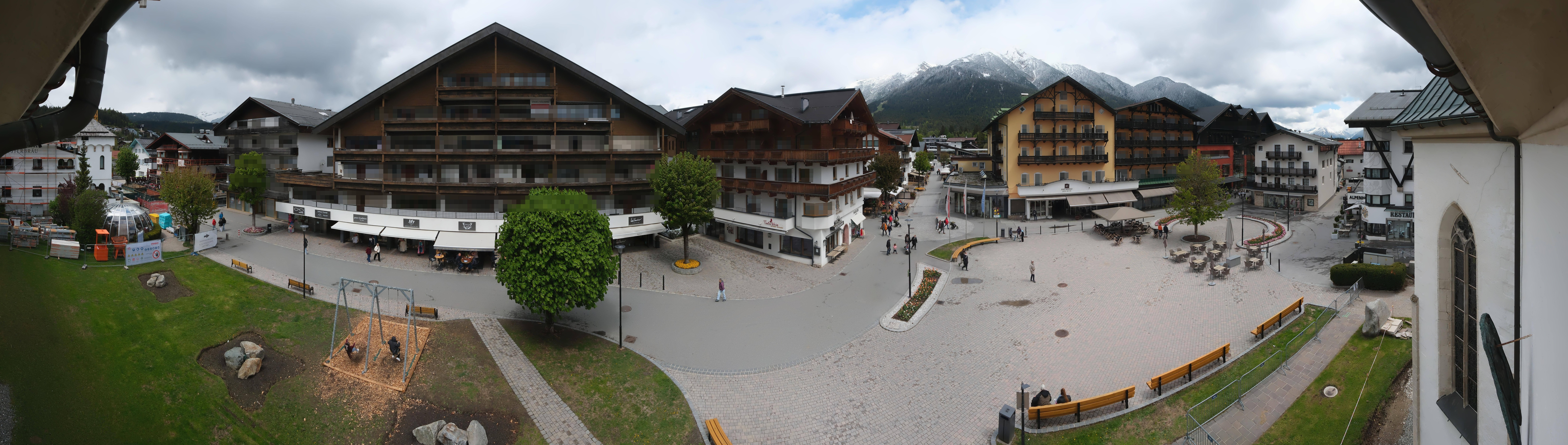Archiv Foto Webcam Dorfplatz, Seefeld in Tirol