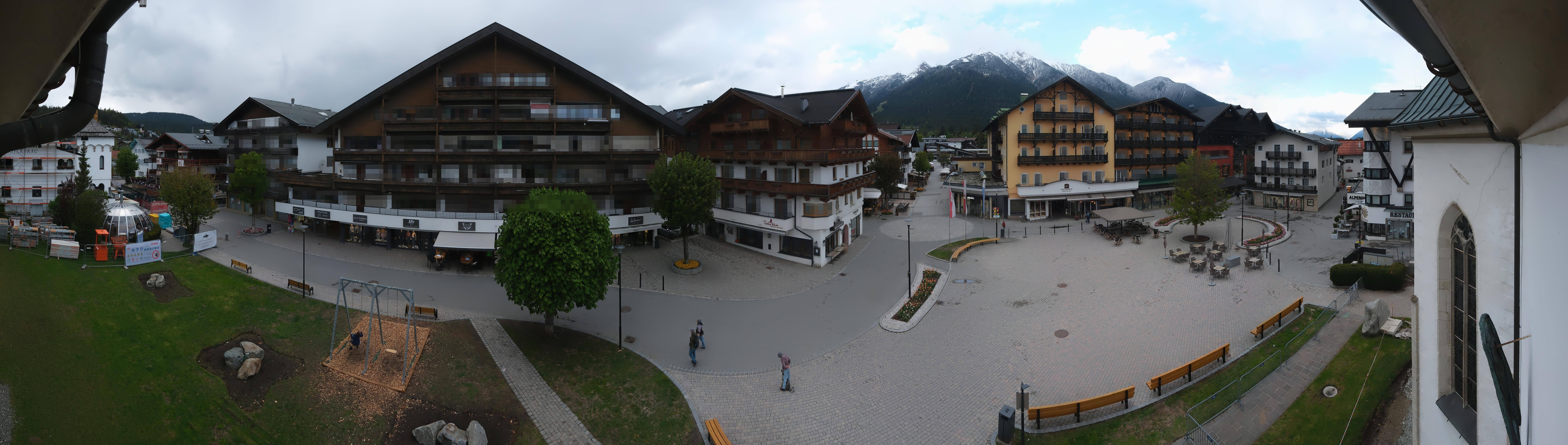 Archiv Foto Webcam Dorfplatz, Seefeld in Tirol