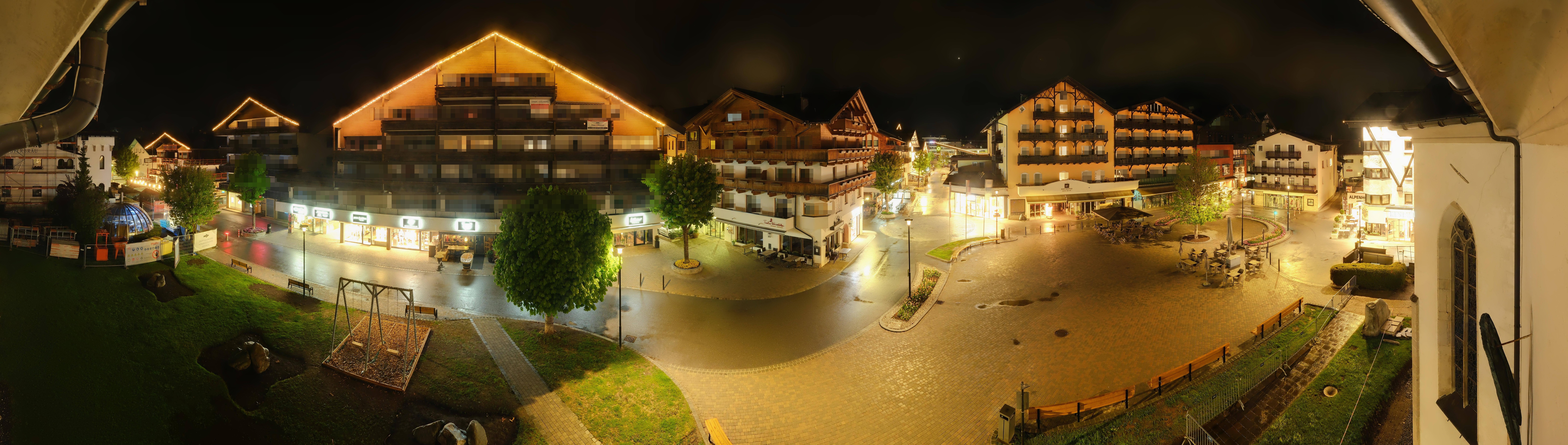 Archiv Foto Webcam Dorfplatz, Seefeld in Tirol