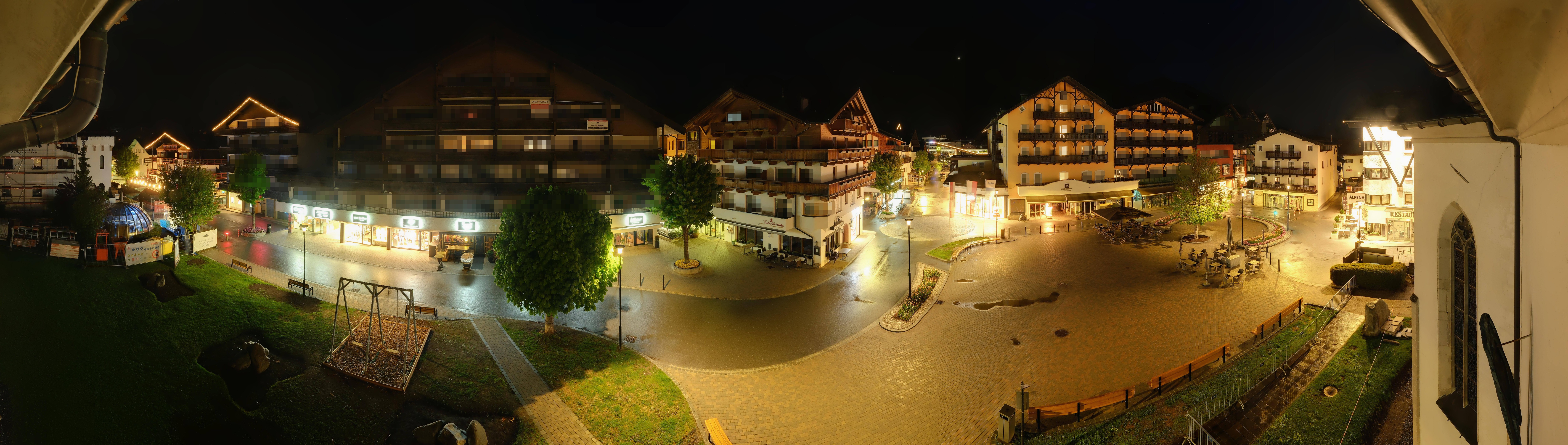 Archiv Foto Webcam Dorfplatz, Seefeld in Tirol