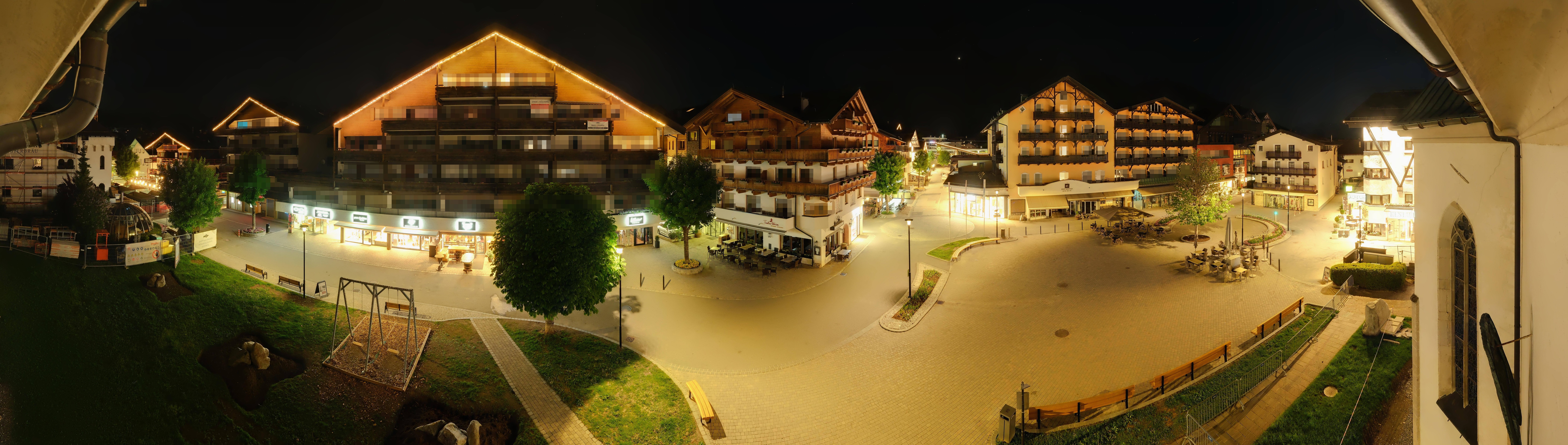 Archiv Foto Webcam Dorfplatz, Seefeld in Tirol