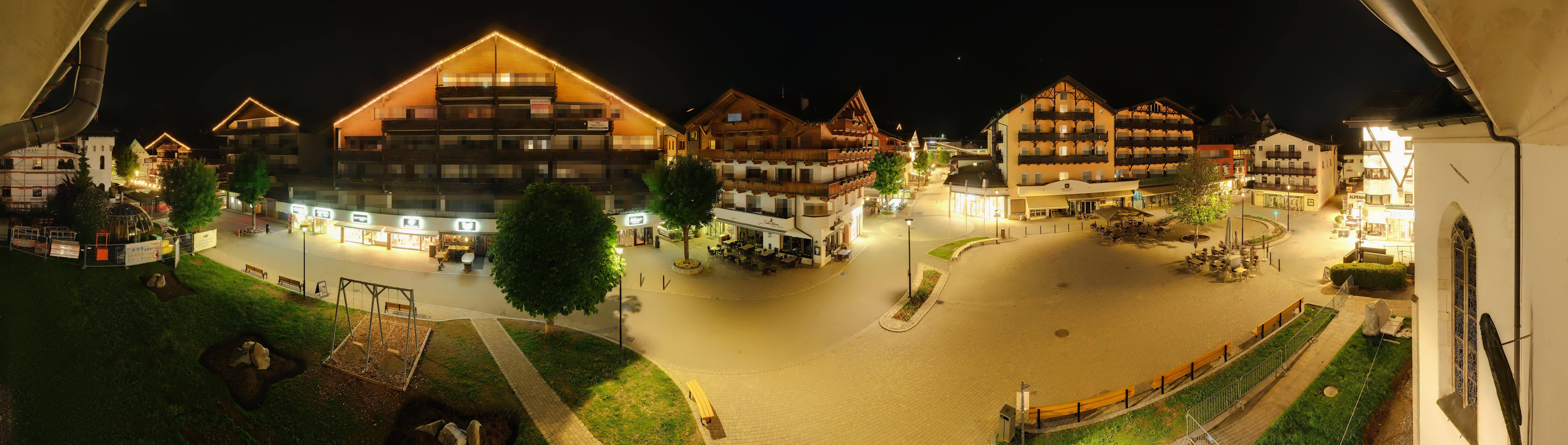 Archiv Foto Webcam Dorfplatz, Seefeld in Tirol