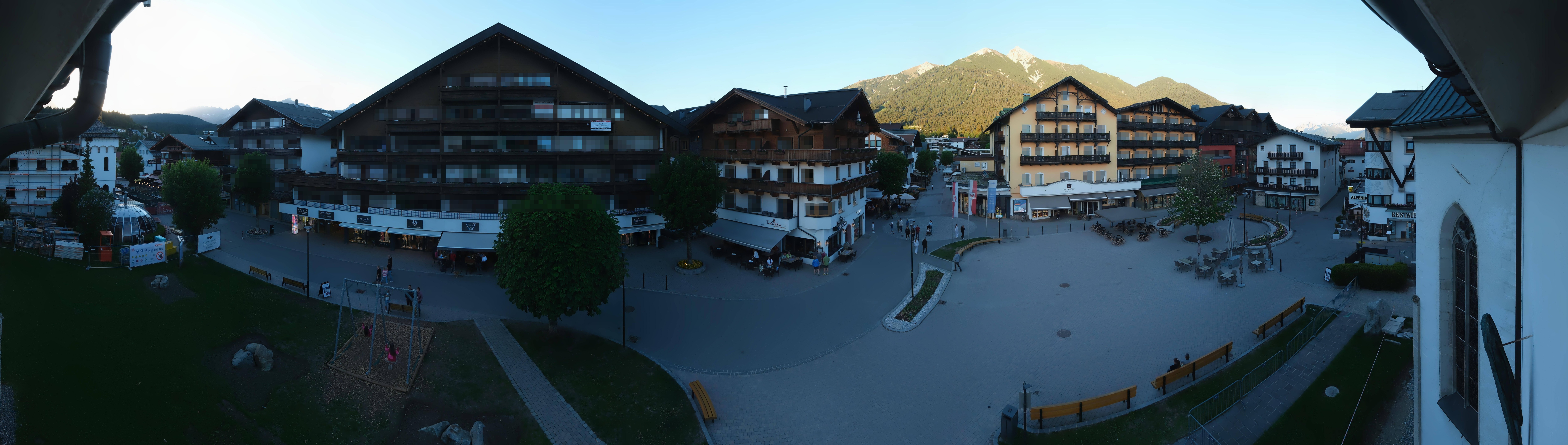 Archiv Foto Webcam Dorfplatz, Seefeld in Tirol
