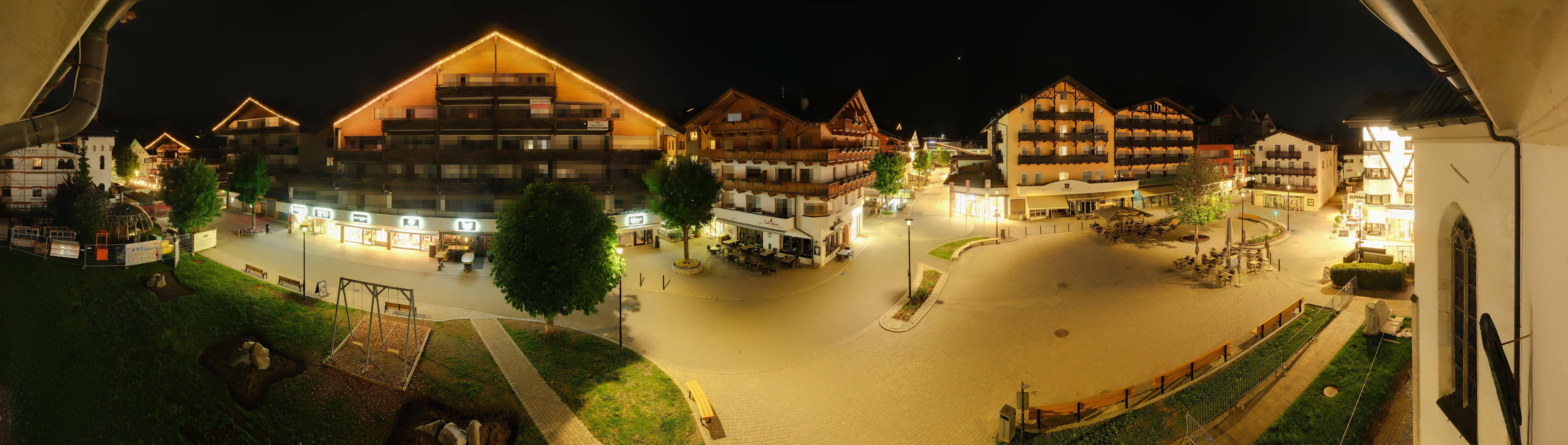 Archiv Foto Webcam Dorfplatz, Seefeld in Tirol