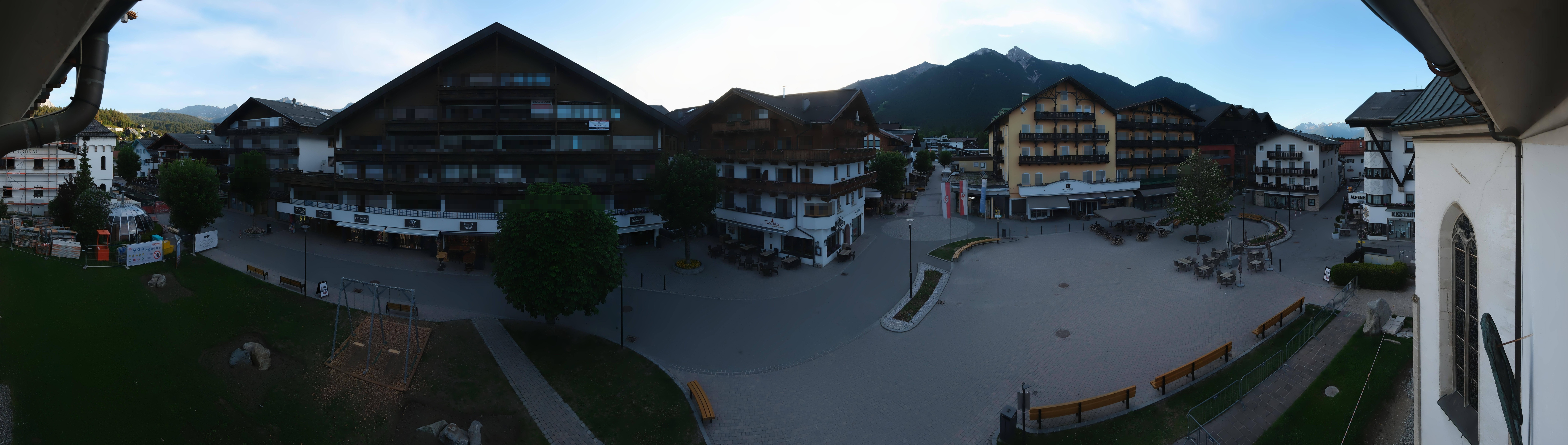 Archiv Foto Webcam Dorfplatz, Seefeld in Tirol