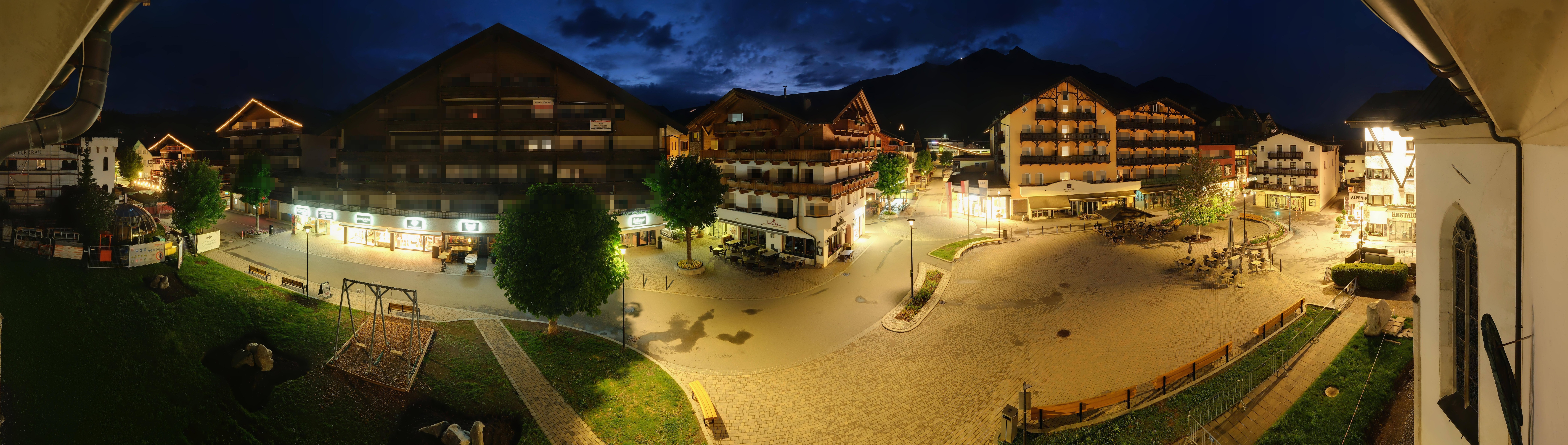 Archiv Foto Webcam Dorfplatz, Seefeld in Tirol
