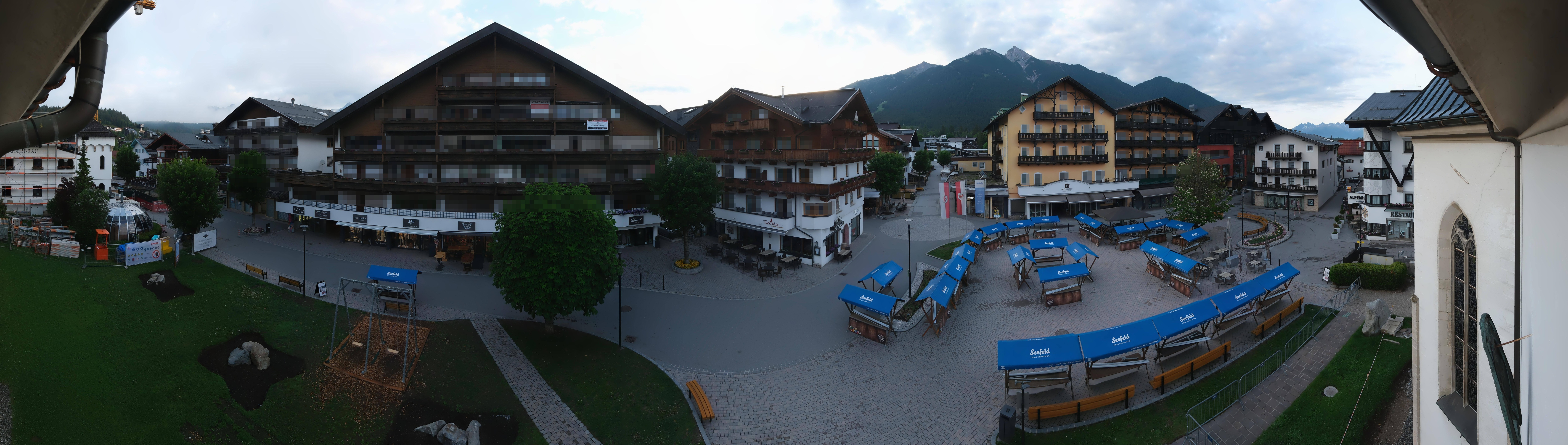 Archiv Foto Webcam Dorfplatz, Seefeld in Tirol