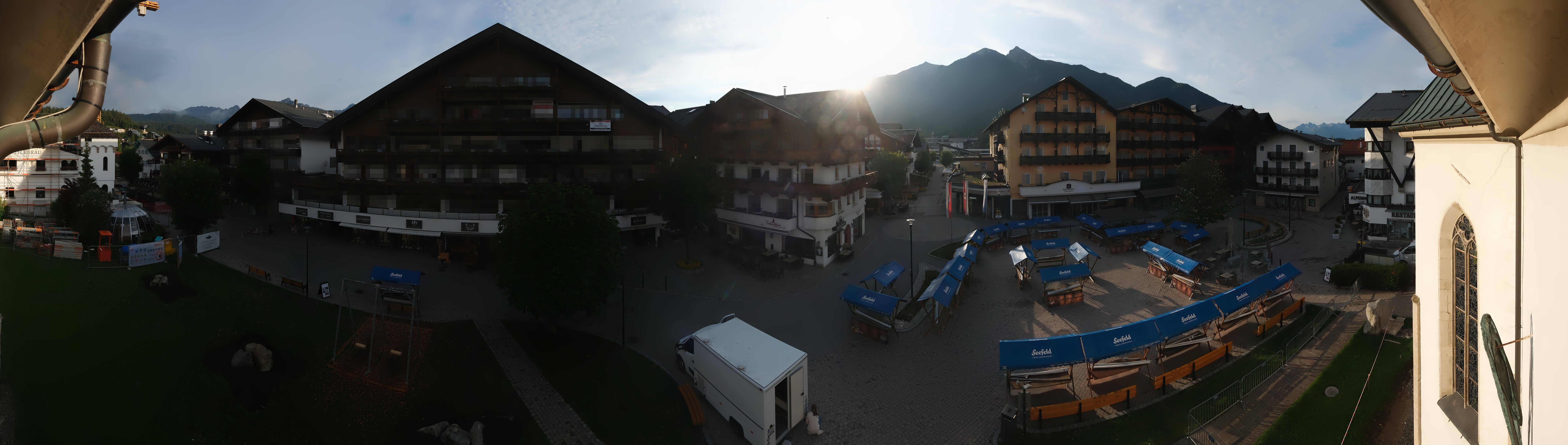 Archiv Foto Webcam Dorfplatz, Seefeld in Tirol