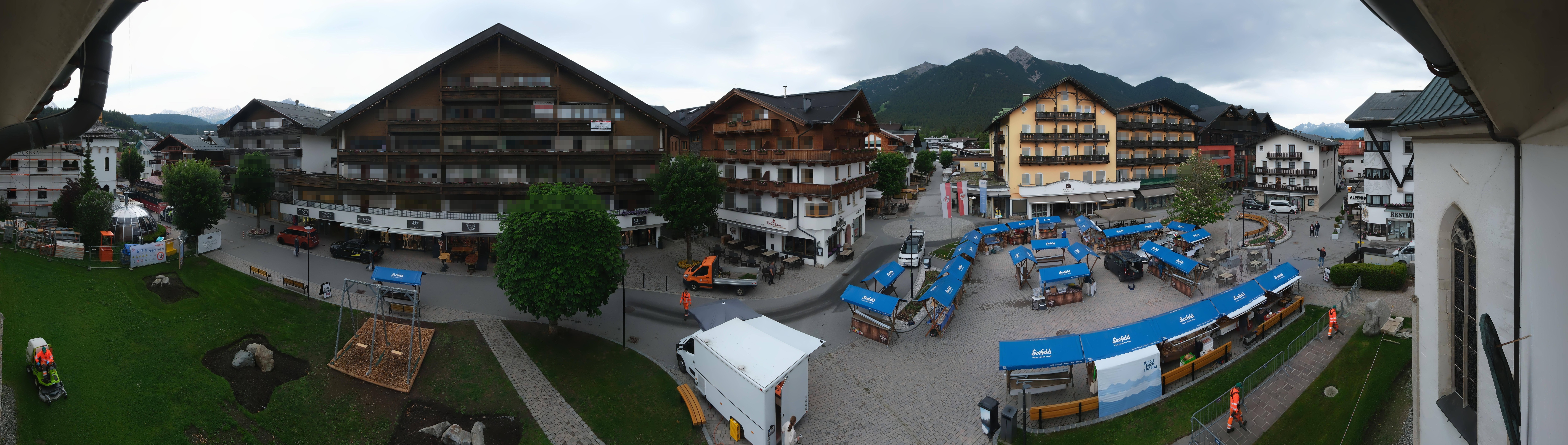 Archiv Foto Webcam Dorfplatz, Seefeld in Tirol