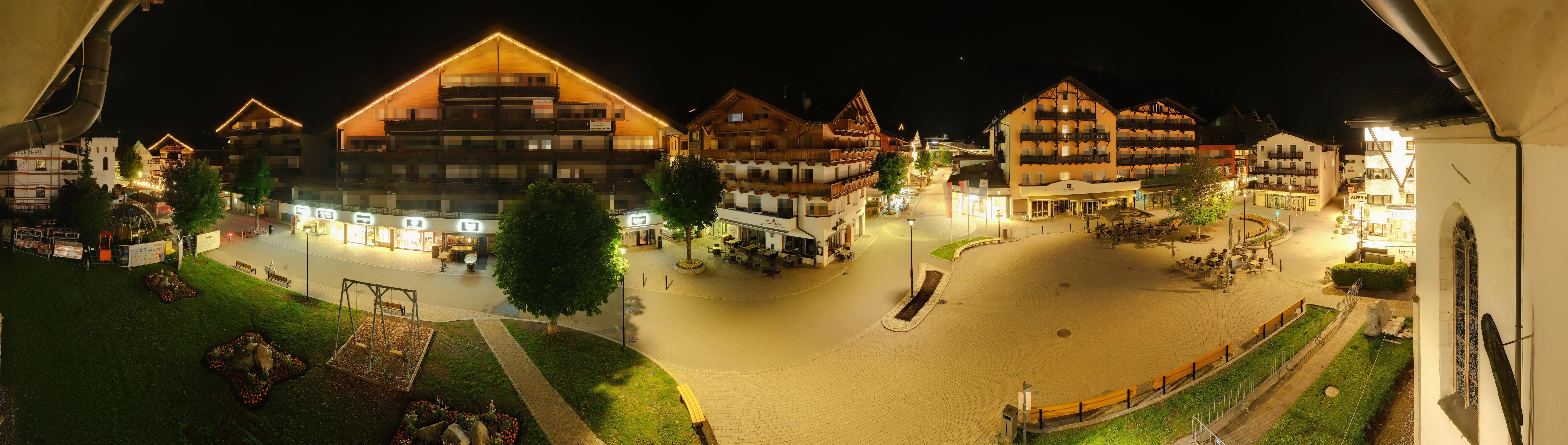 Archiv Foto Webcam Dorfplatz, Seefeld in Tirol