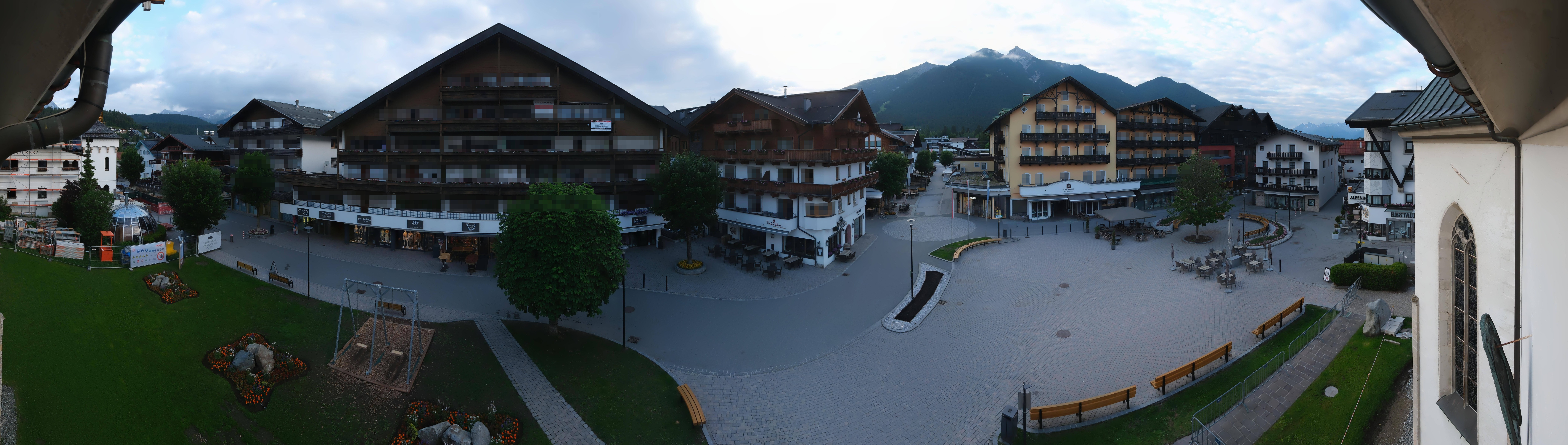 Archiv Foto Webcam Dorfplatz, Seefeld in Tirol