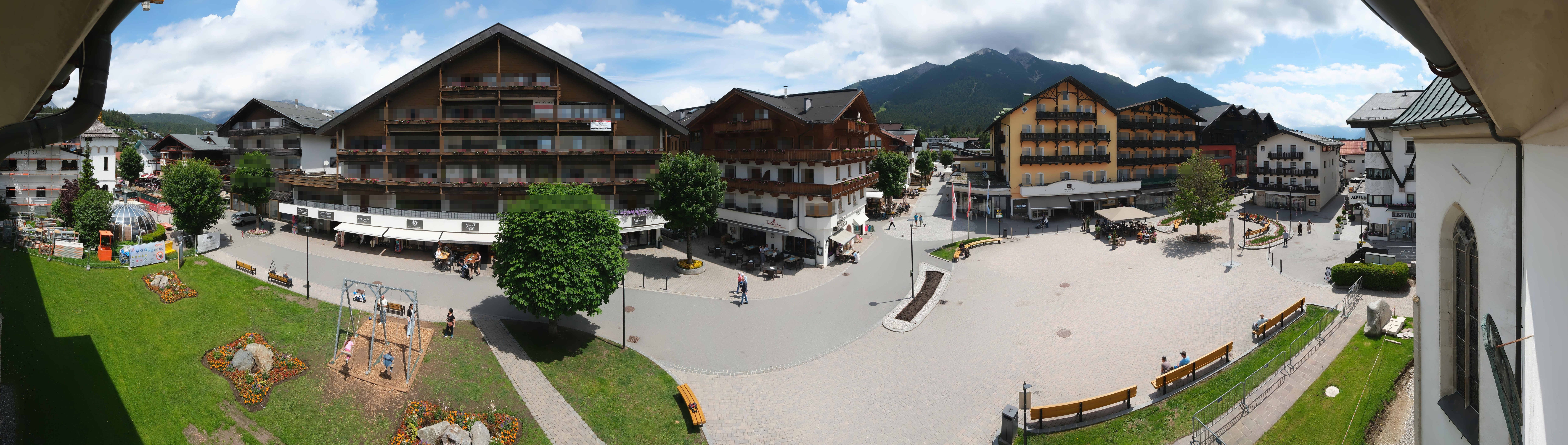Archiv Foto Webcam Dorfplatz, Seefeld in Tirol