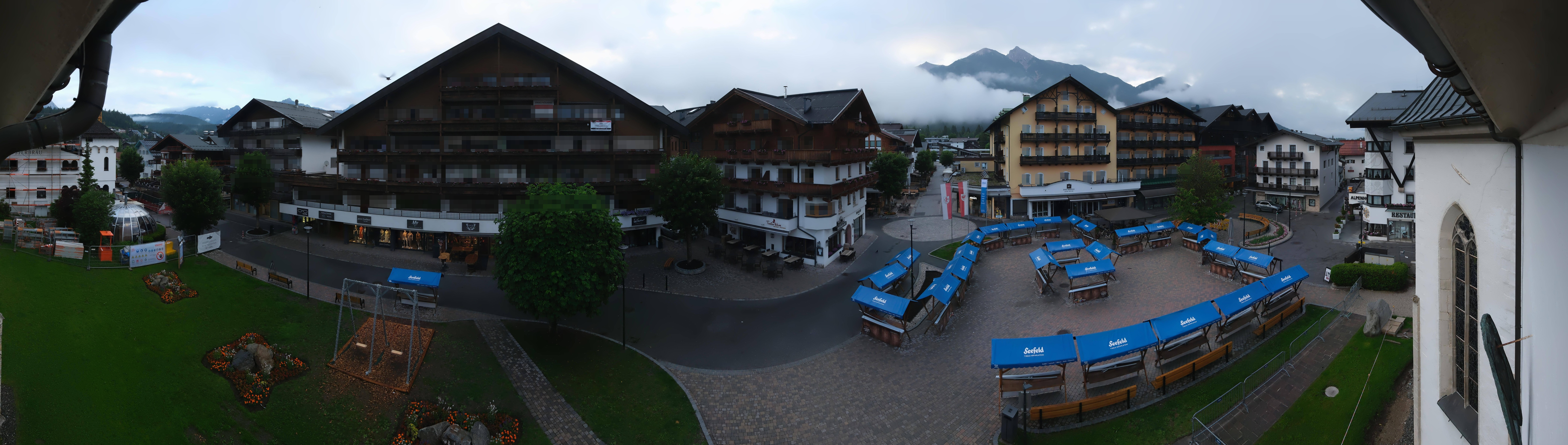 Archiv Foto Webcam Dorfplatz, Seefeld in Tirol