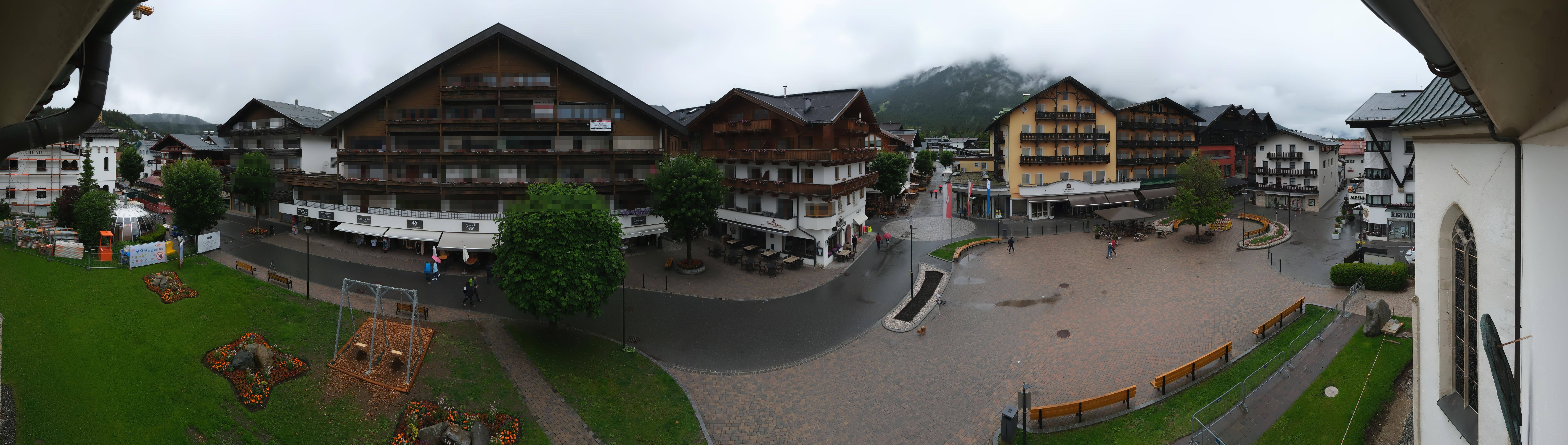 Archiv Foto Webcam Dorfplatz, Seefeld in Tirol