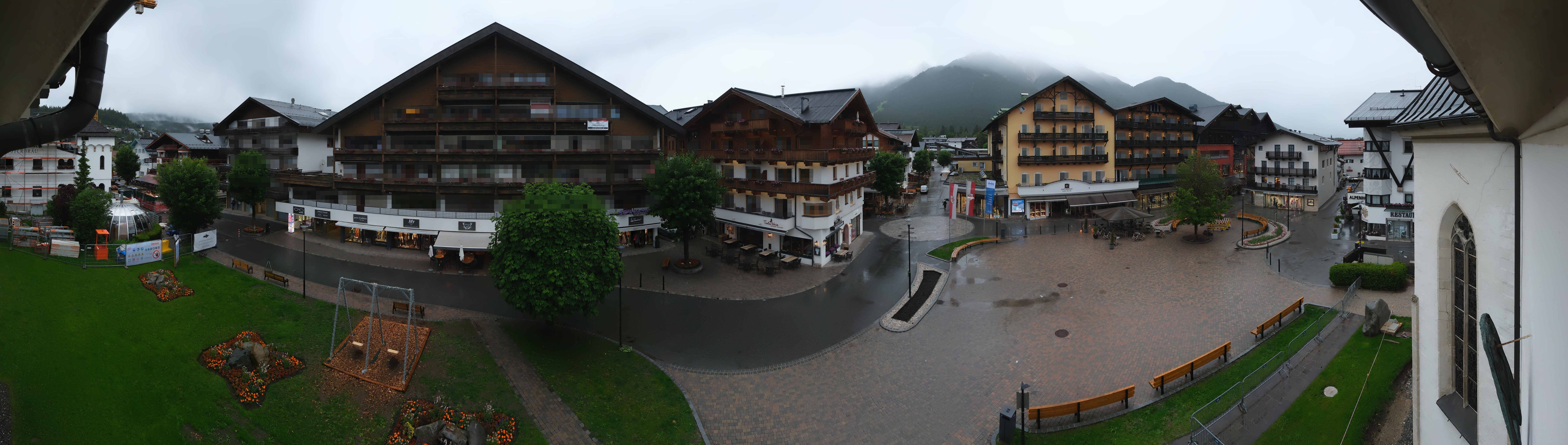 Archiv Foto Webcam Dorfplatz, Seefeld in Tirol