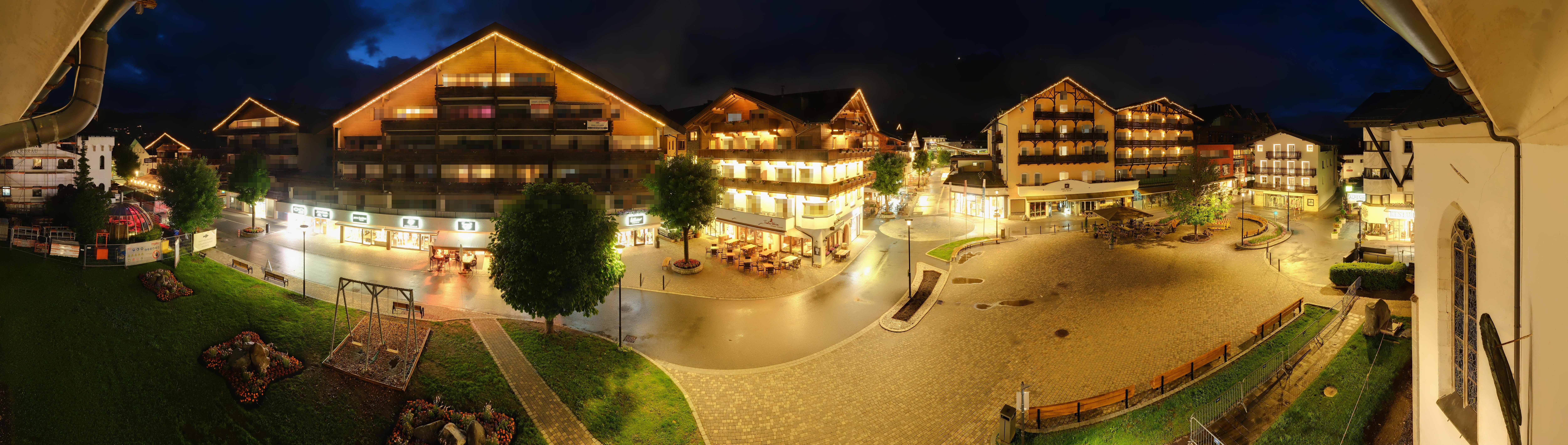 Archiv Foto Webcam Dorfplatz, Seefeld in Tirol