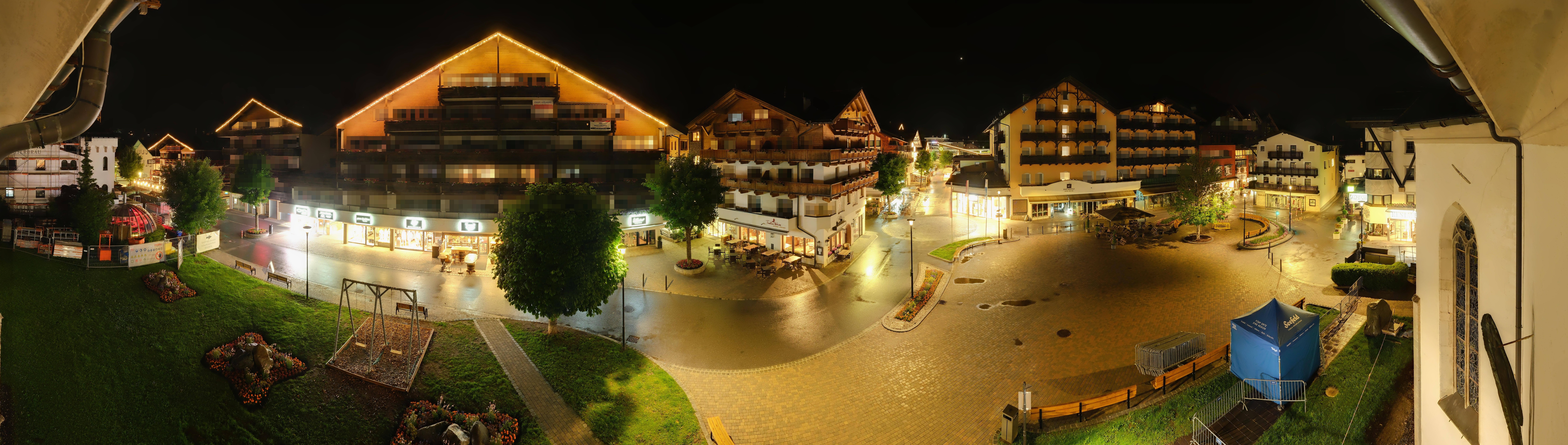 Archiv Foto Webcam Dorfplatz, Seefeld in Tirol