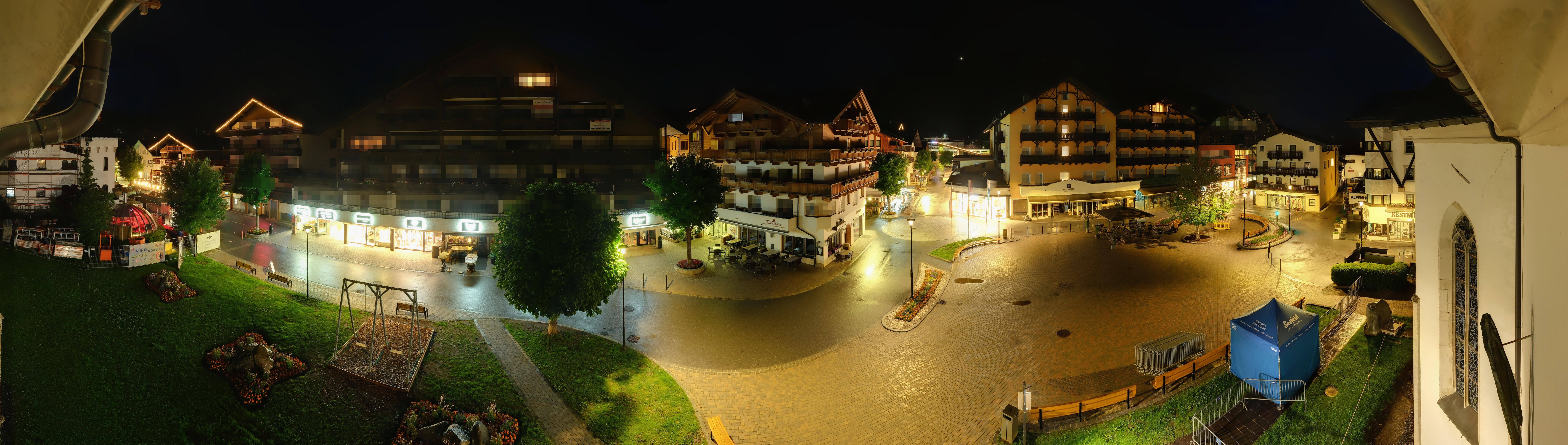 Archiv Foto Webcam Dorfplatz, Seefeld in Tirol