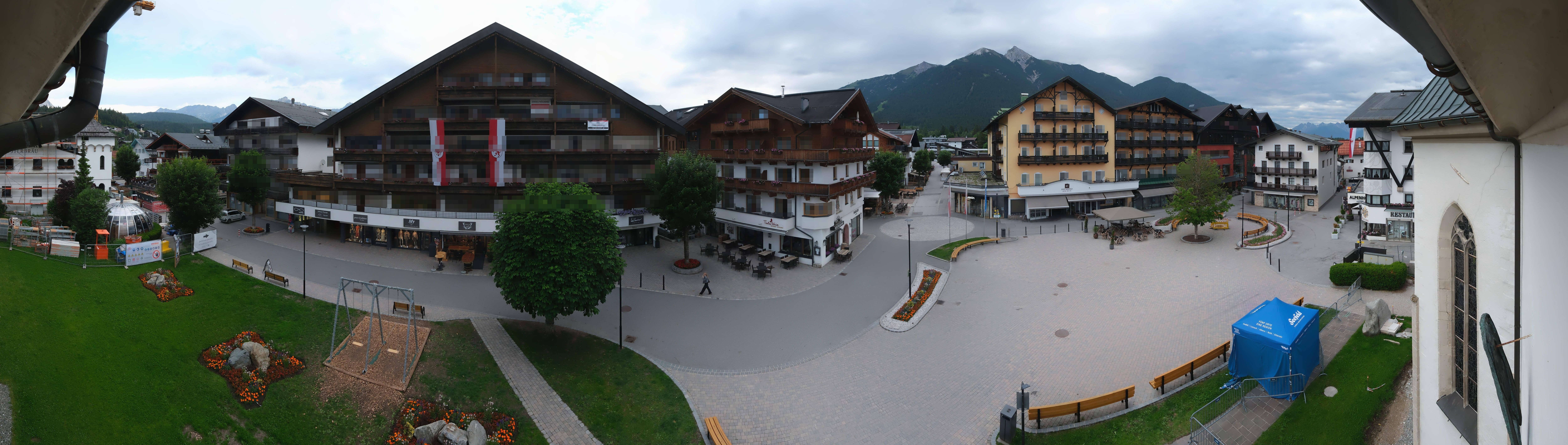Archiv Foto Webcam Dorfplatz, Seefeld in Tirol