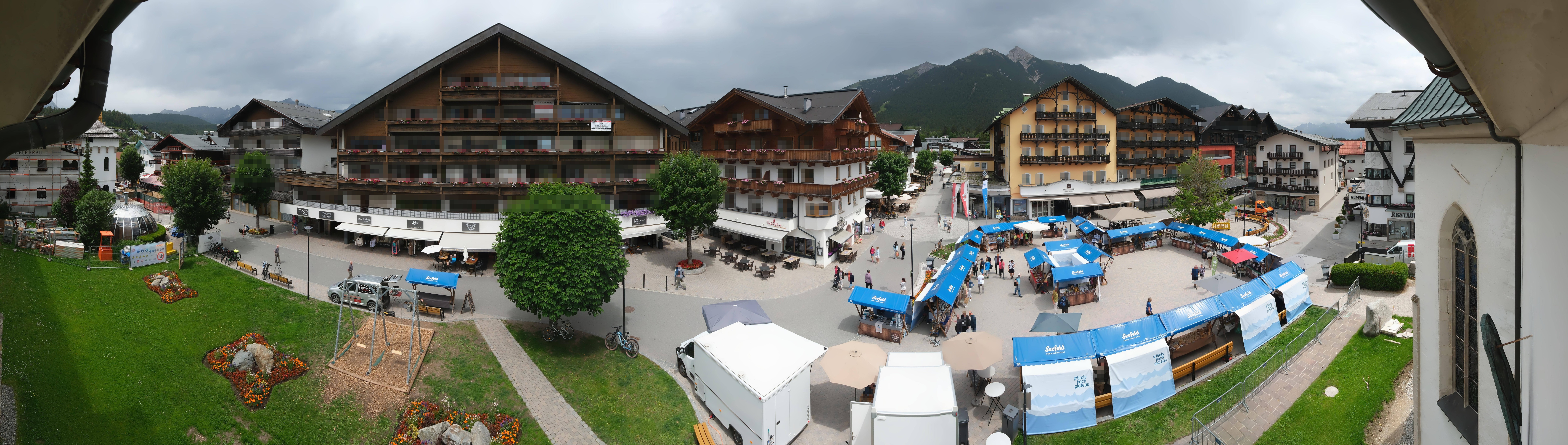 Archiv Foto Webcam Dorfplatz, Seefeld in Tirol
