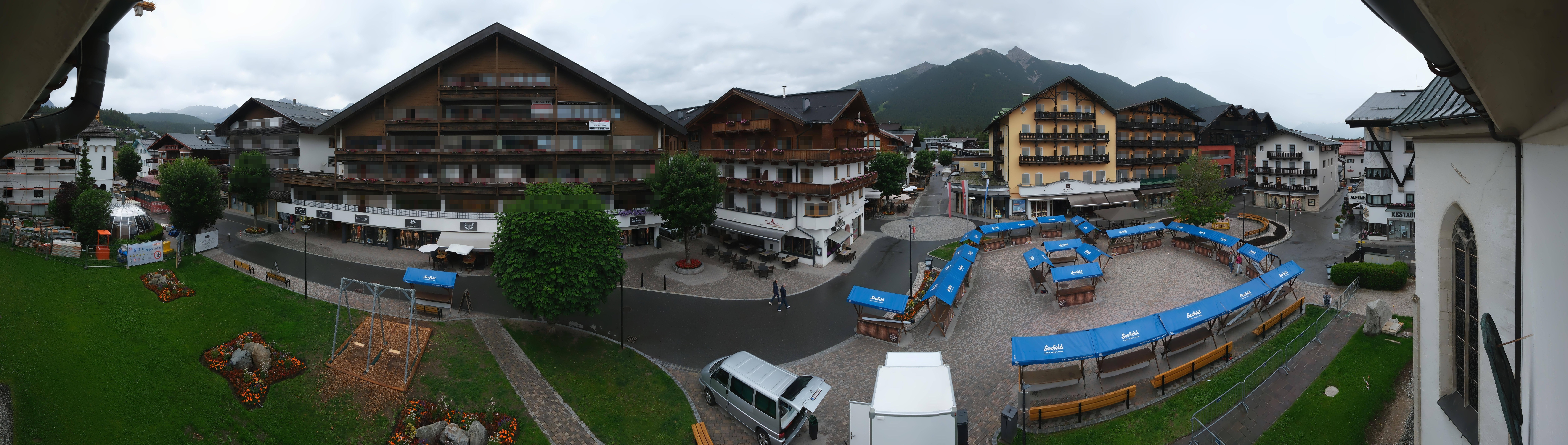 Archiv Foto Webcam Dorfplatz, Seefeld in Tirol
