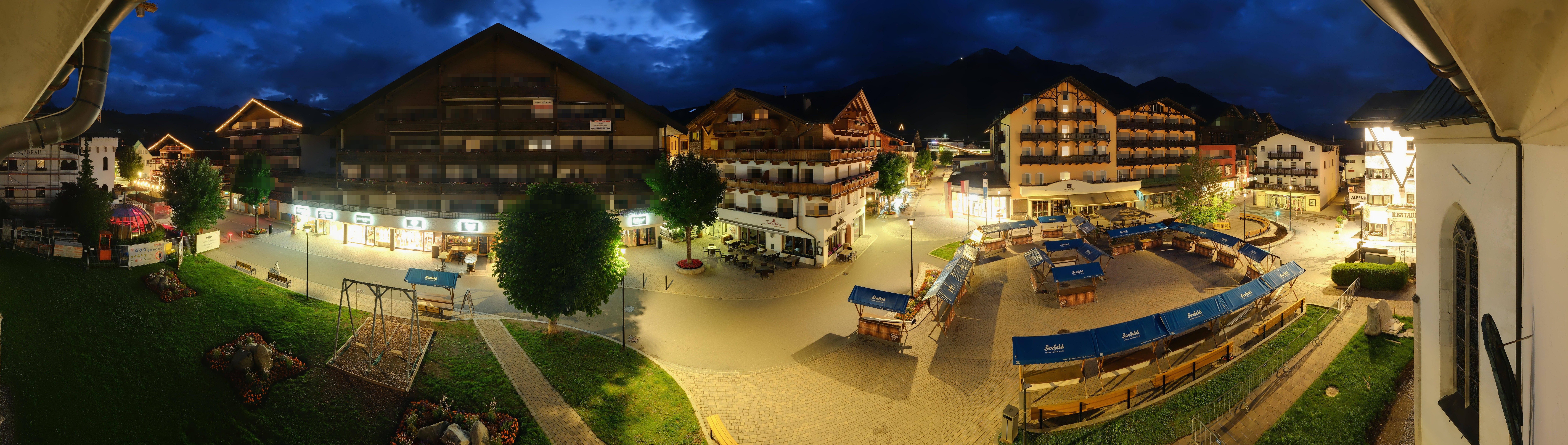 Archiv Foto Webcam Dorfplatz, Seefeld in Tirol