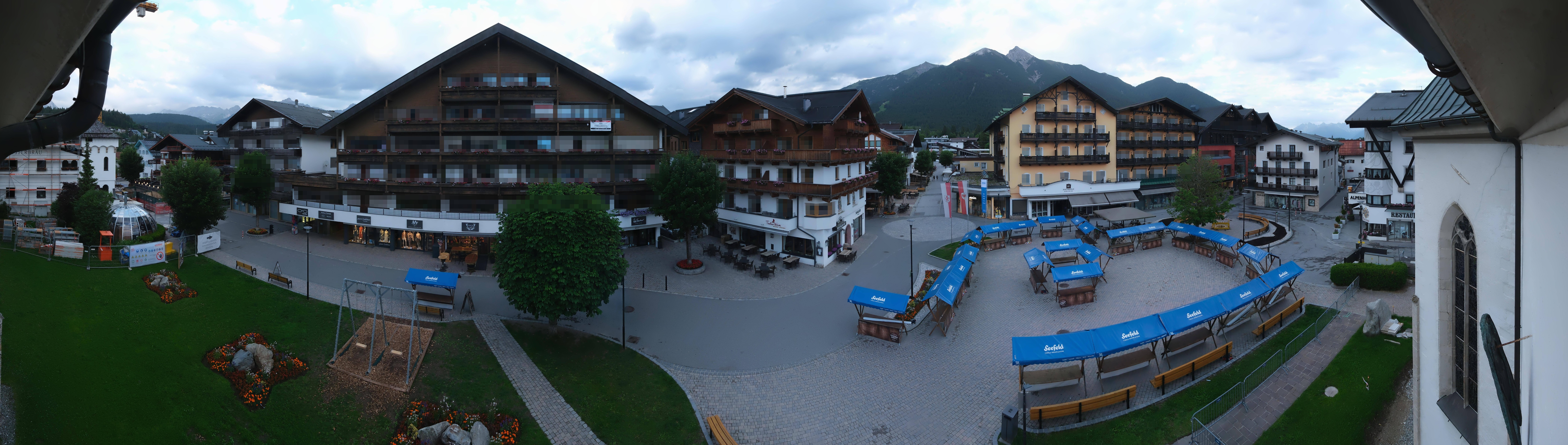 Archiv Foto Webcam Dorfplatz, Seefeld in Tirol