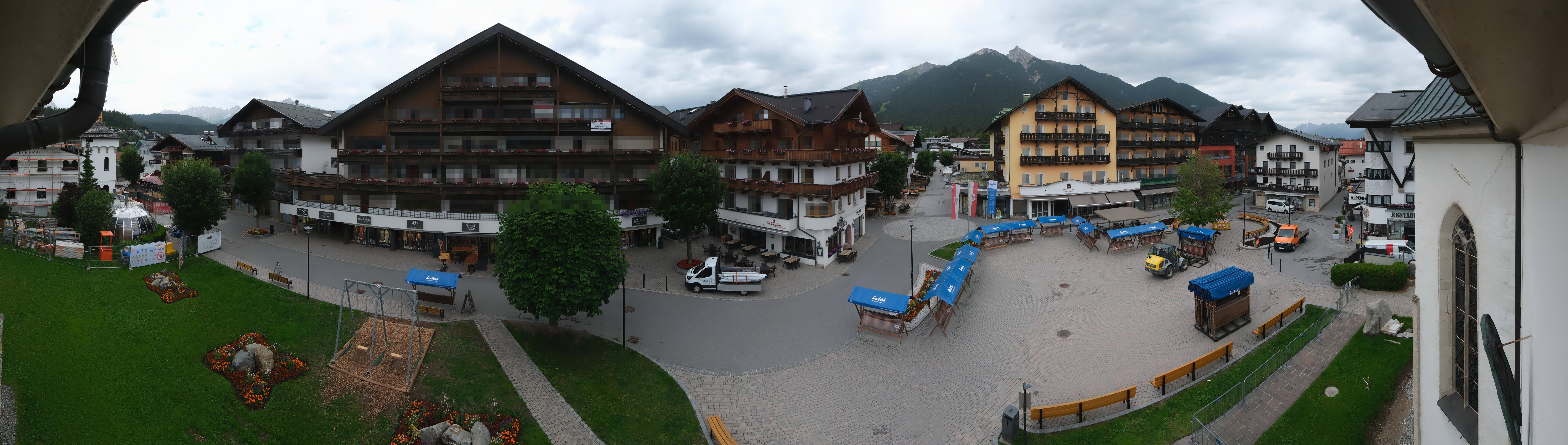 Archiv Foto Webcam Dorfplatz, Seefeld in Tirol