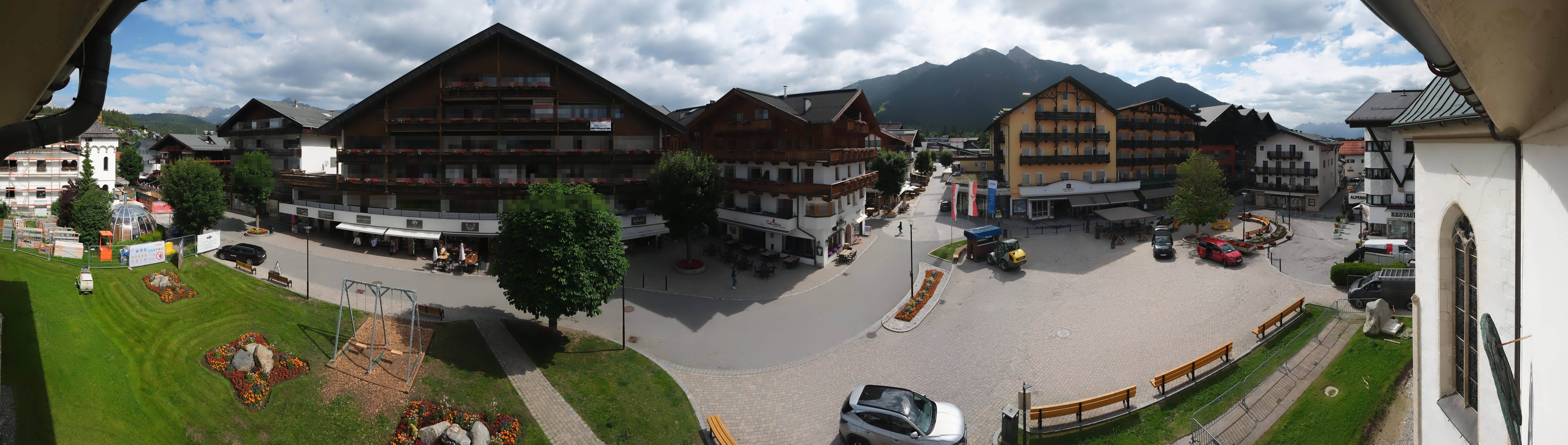 Archiv Foto Webcam Dorfplatz, Seefeld in Tirol