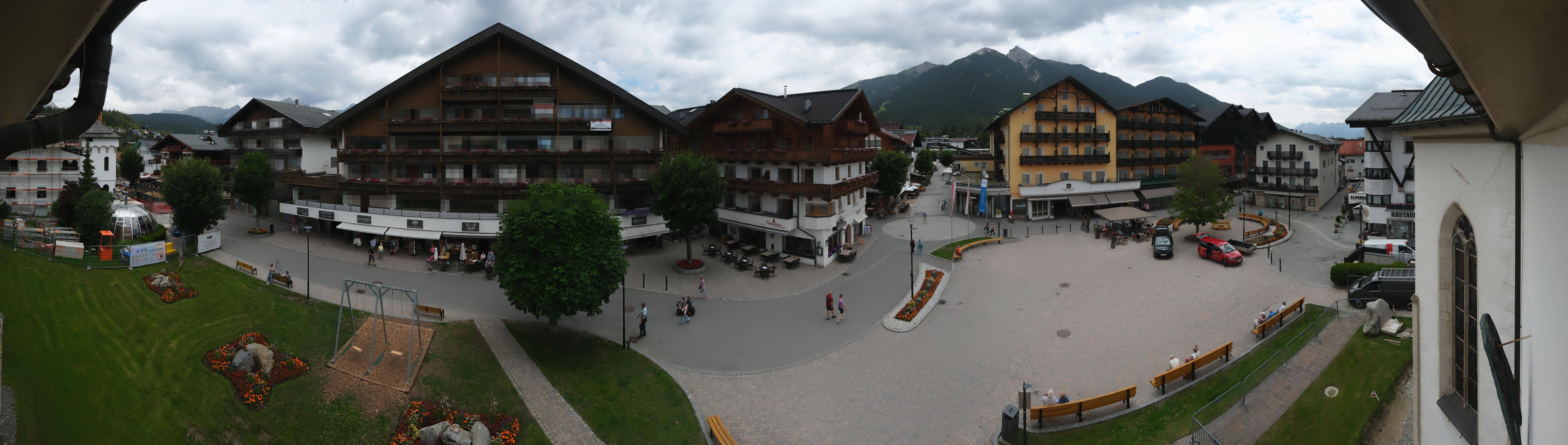 Archiv Foto Webcam Dorfplatz, Seefeld in Tirol