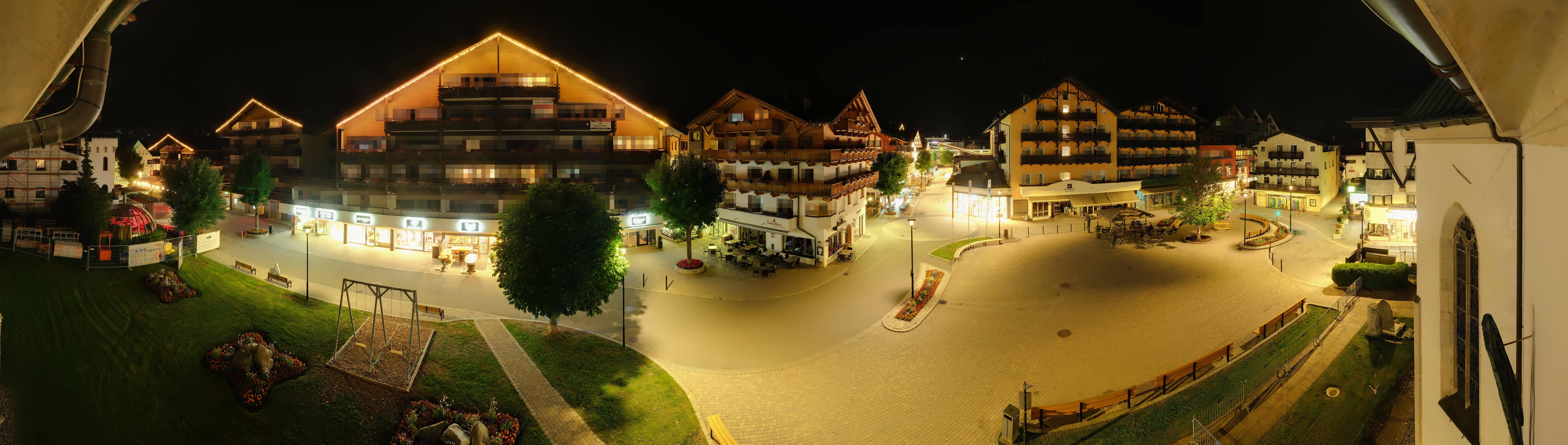 Archiv Foto Webcam Dorfplatz, Seefeld in Tirol