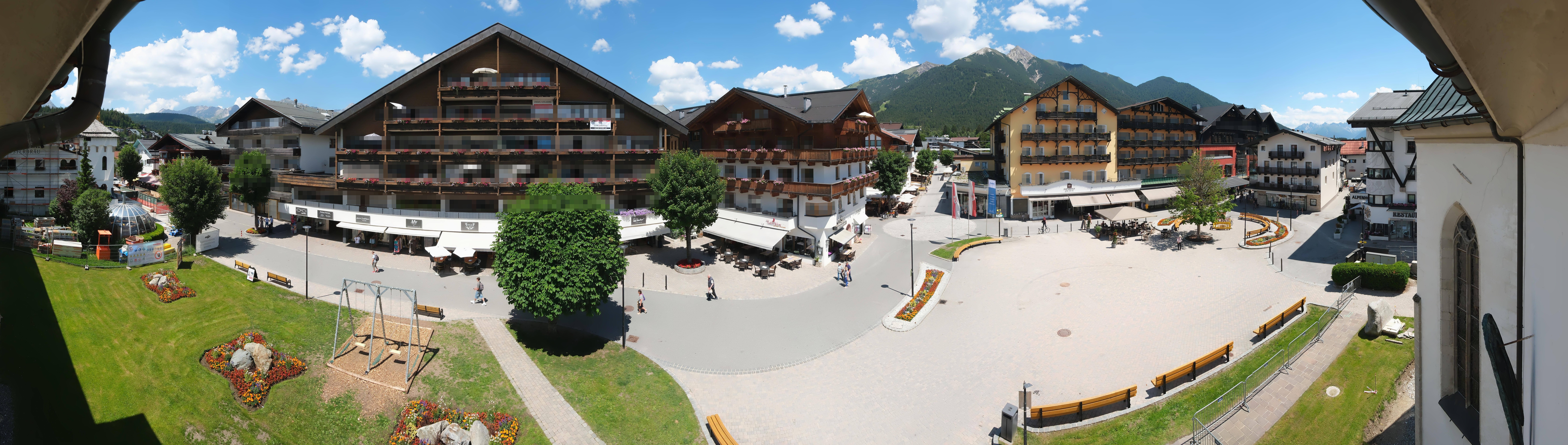 Archiv Foto Webcam Dorfplatz, Seefeld in Tirol