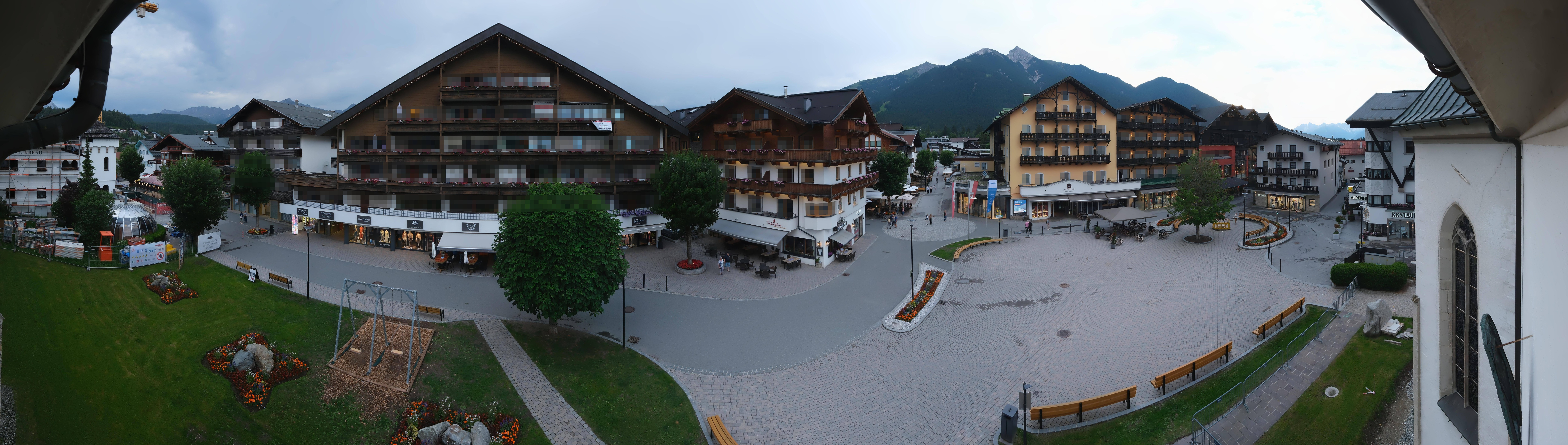 Archiv Foto Webcam Dorfplatz, Seefeld in Tirol