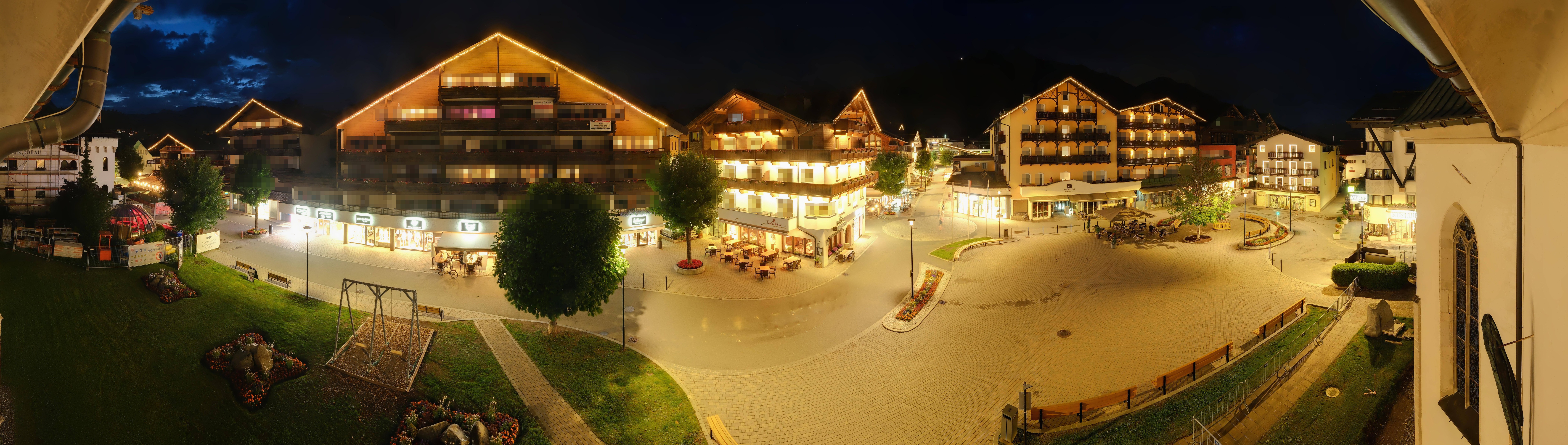 Archiv Foto Webcam Dorfplatz, Seefeld in Tirol