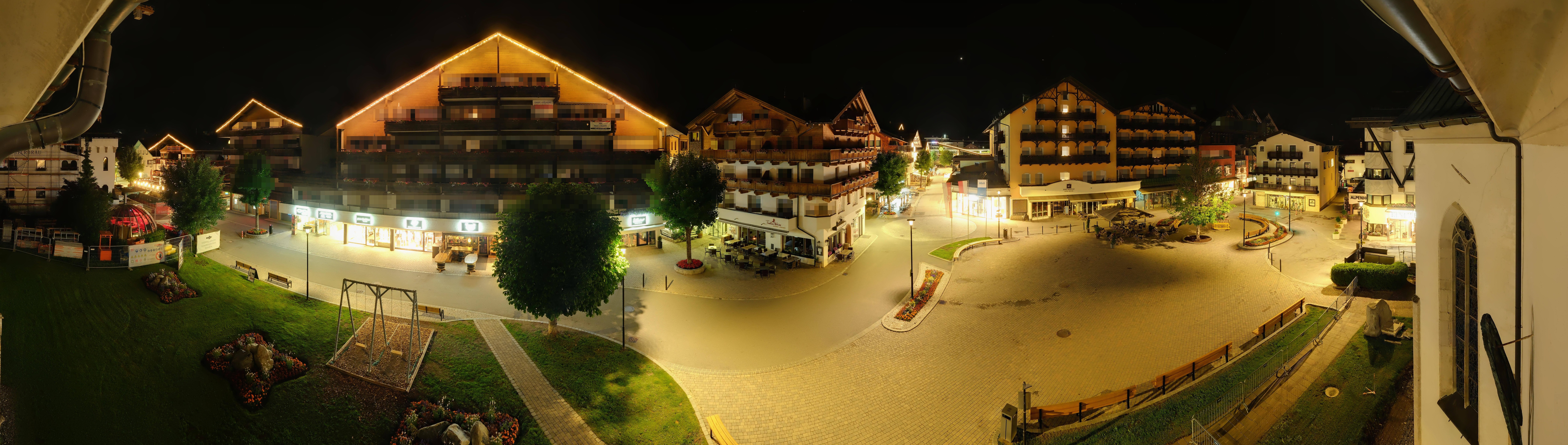 Archiv Foto Webcam Dorfplatz, Seefeld in Tirol