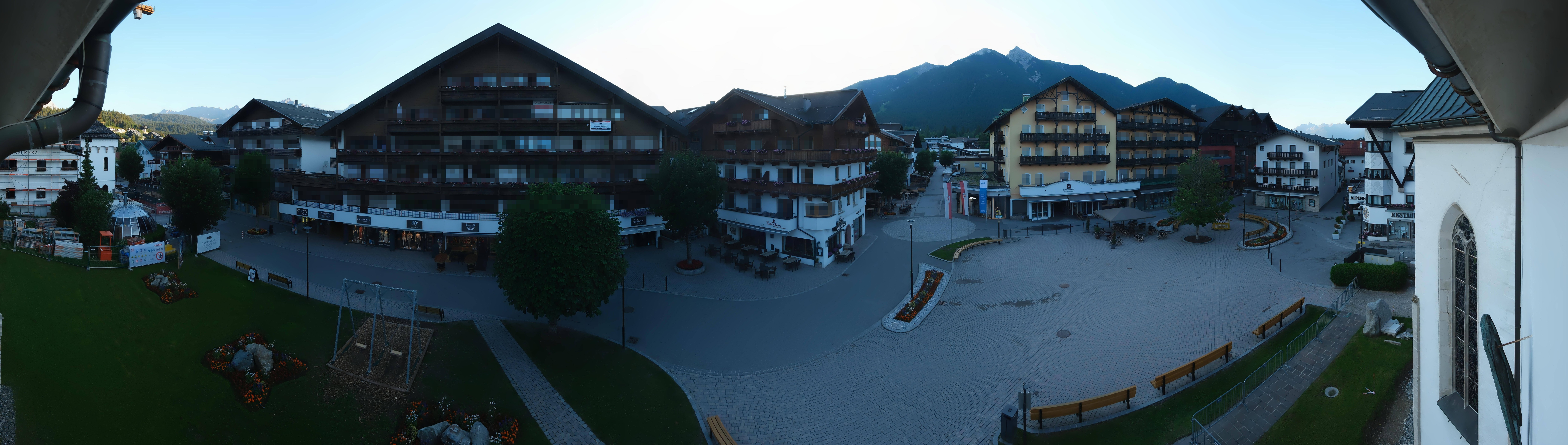 Archiv Foto Webcam Dorfplatz, Seefeld in Tirol