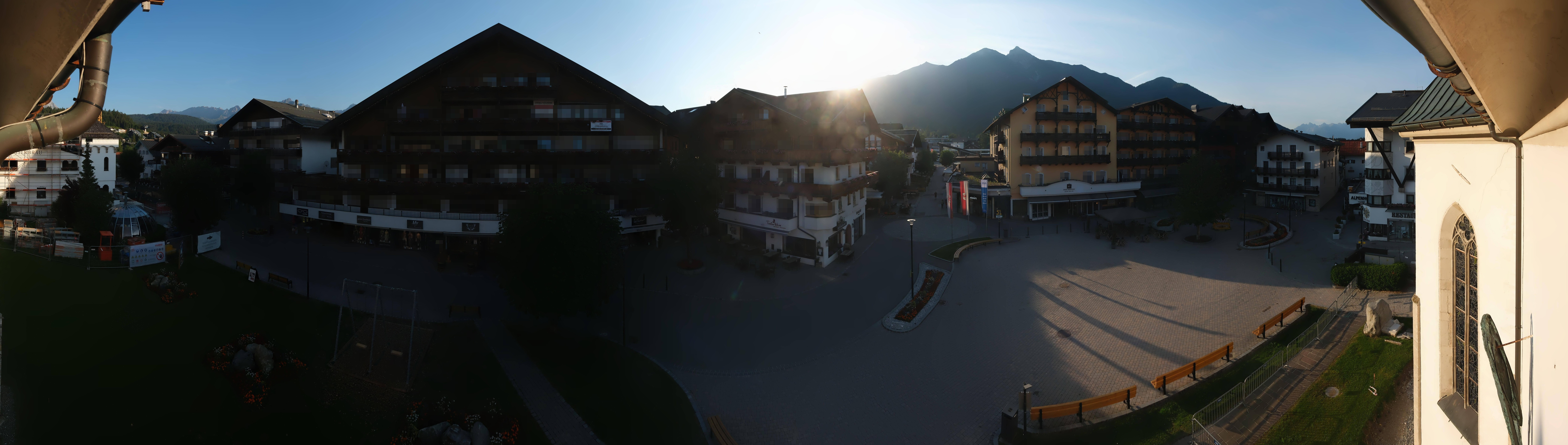Archiv Foto Webcam Dorfplatz, Seefeld in Tirol