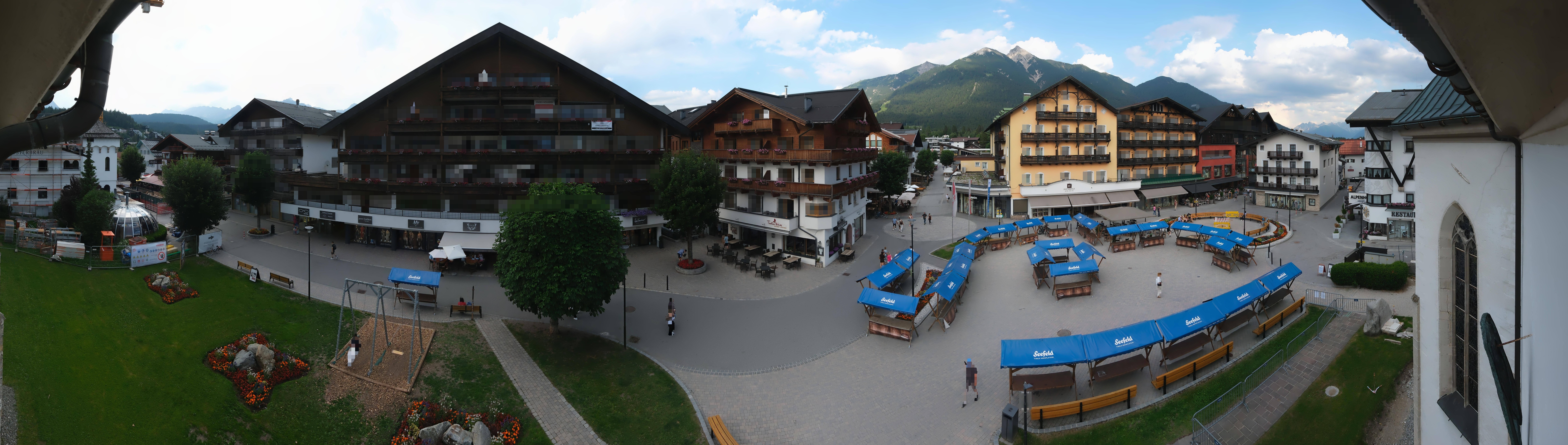 Archiv Foto Webcam Dorfplatz, Seefeld in Tirol