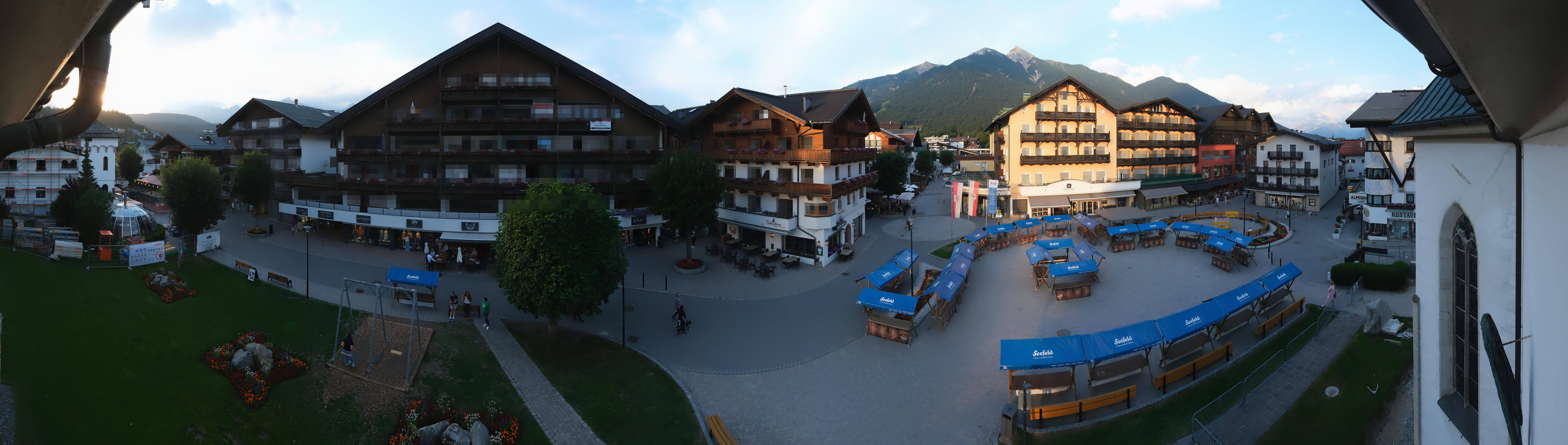 Archiv Foto Webcam Dorfplatz, Seefeld in Tirol