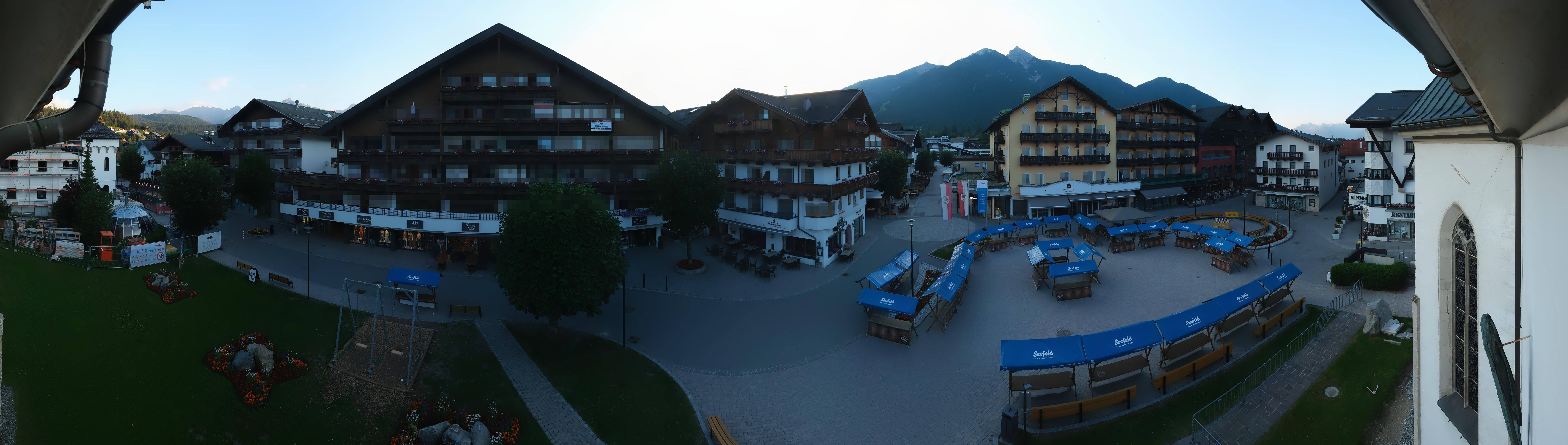 Archiv Foto Webcam Dorfplatz, Seefeld in Tirol
